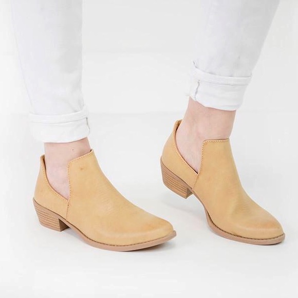 ❤️ Tan open side ankle bootie - Picture 8 of 8